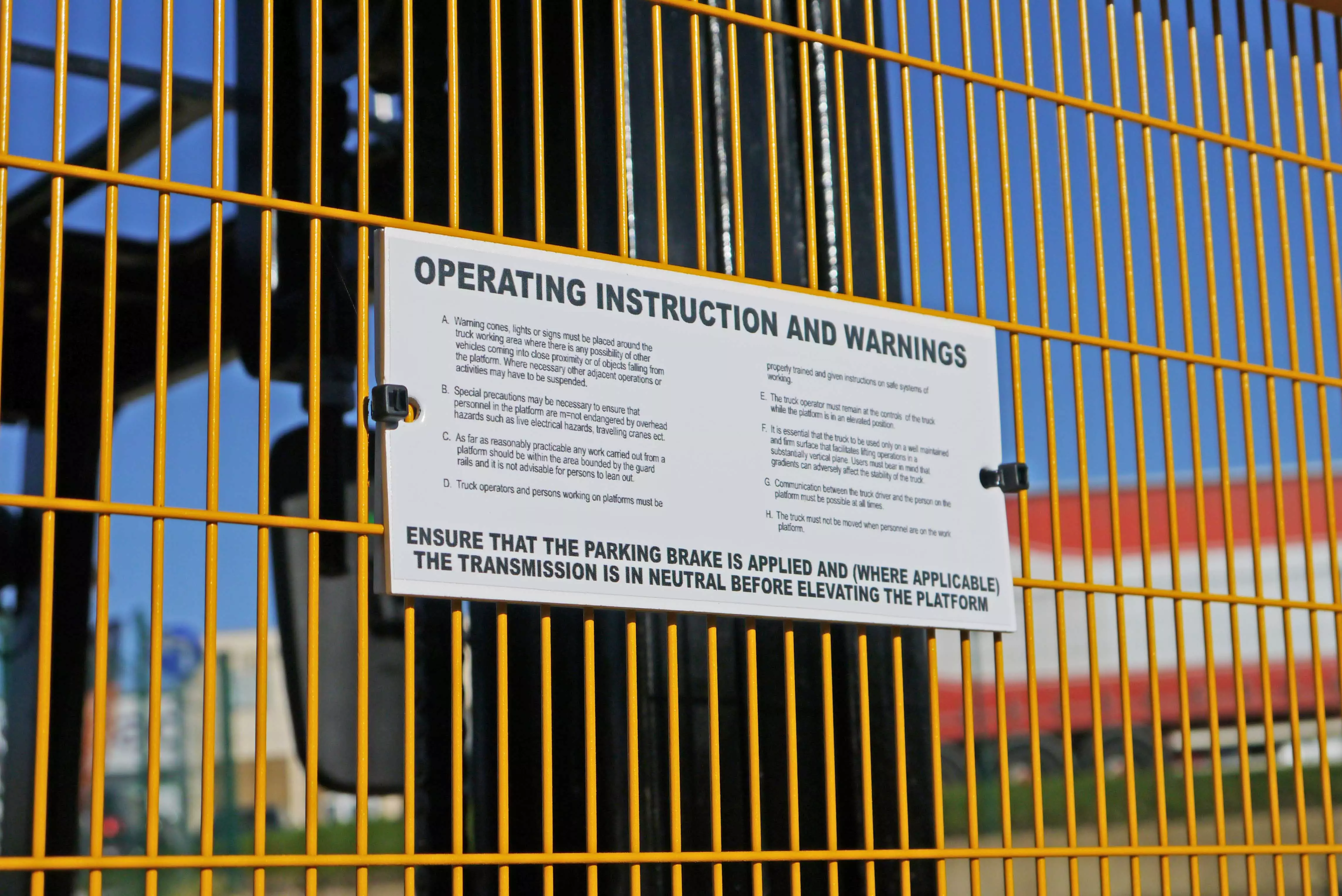 FORKLIFT MAN CAGE ACCESS PLATFORM - LTAP- OPERATION INSTRUCTIONS AND WARNINGS